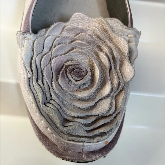 Spring Step Women's Floral Loafers - Lavender - Picture 2 of 10